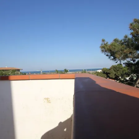 Apartment 150m From The And Centre