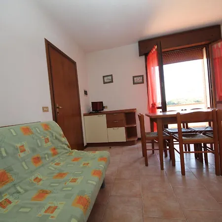150m From The And Centre Apartment *